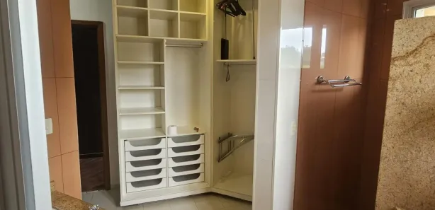 Casa de Condomínio com 4 Quartos para alugar, 300m² no Granja Olga I, Sorocaba