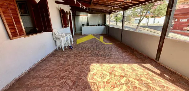 Casa com 3 Quartos para alugar, 400m² no Estrela do Oriente, Belo Horizonte