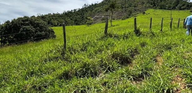 Fazenda/Sítio com 3 Quartos à venda, 242000m² no Comunidade Urbana de Reta Grande, Guarapari