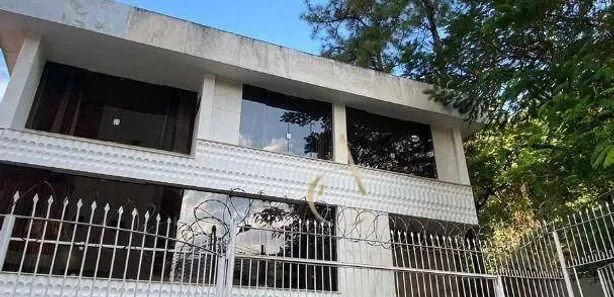 Casa com 6 Quartos para alugar, 200m² no Centro, Nova Iguaçu