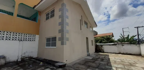 Casa com 3 Quartos à venda, 160m² no Aleixo, Manaus