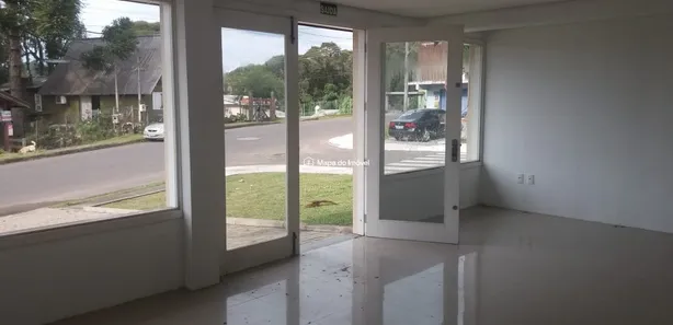 Sala Comercial à venda, 42m² no Leodoro de Azevedo, Canela