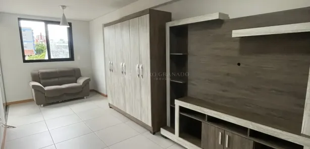 Kitnet com 1 Quarto para alugar, 27m² no Vila Santo Antônio, Maringá