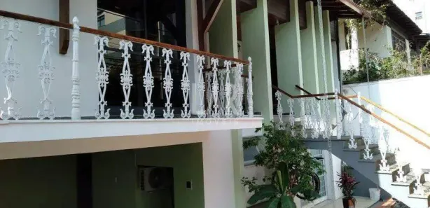 Casa com 5 Quartos à venda, 270m² no São José, Belo Horizonte