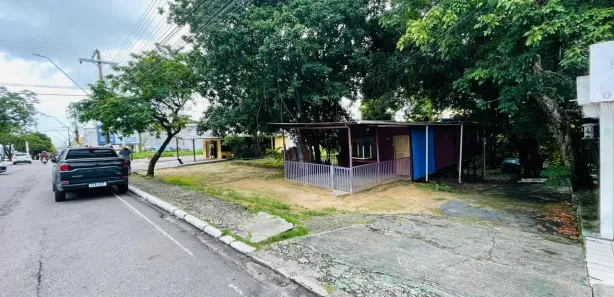 Lote/Terreno à venda, 1075m² no Cachoeirinha, Manaus