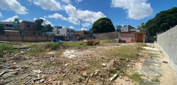 Lote/Terreno para venda ou aluguel, 1300m² no Petrópolis, Manaus