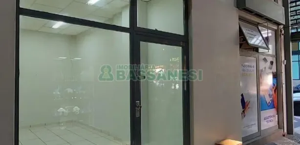 Ponto Comercial para alugar, 40m² no São Pelegrino, Caxias do Sul