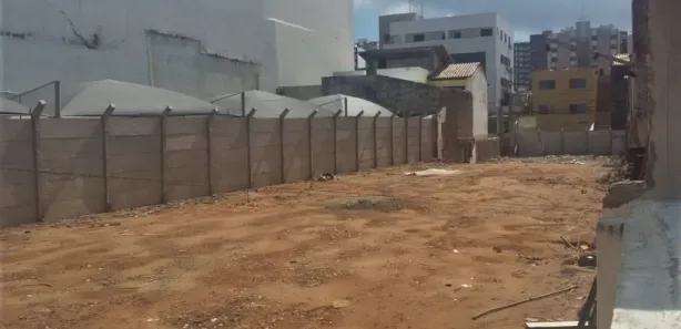 Lote/Terreno para venda ou aluguel, 738m² no Pituba, Salvador