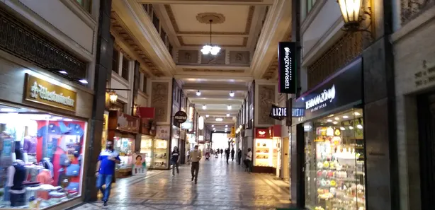 Ponto Comercial para alugar, 96m² no Copacabana, Rio de Janeiro