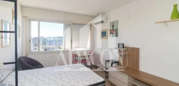 Kitnet com 1 Quarto para alugar, 30m² no Centro Histórico, Porto Alegre