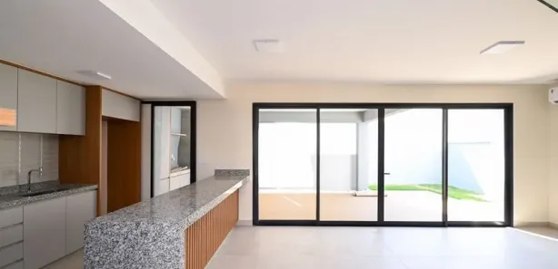 Casa de Condomínio com 4 Quartos para alugar, 165m² no Jardins Marselha, Aparecida de Goiânia