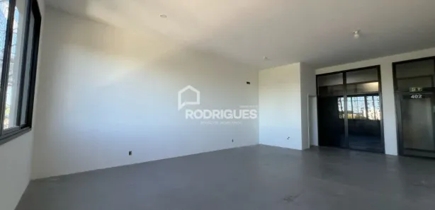 Sala Comercial para alugar, 70m² no Centro, Portão