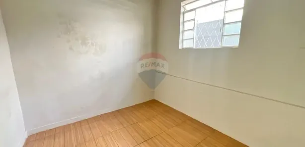 Casa com 2 Quartos para alugar, 70m² no Cinquentenário, Belo Horizonte