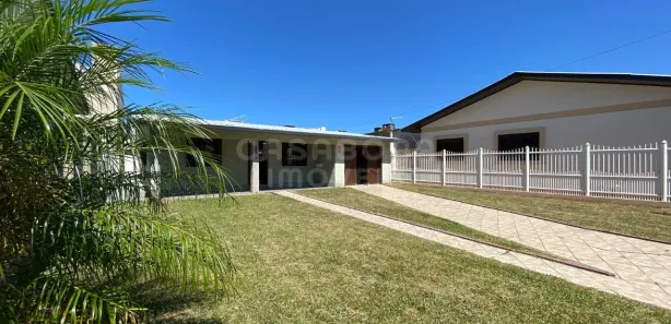 Casas à venda em Arroio do Sal, RS - Viva Real