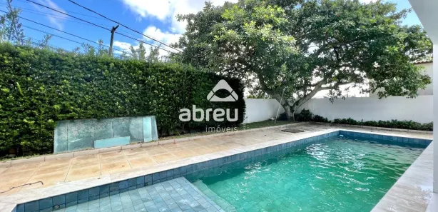 Casa de Condomínio com 7 Quartos para venda ou aluguel, 680m² no Candelária, Natal