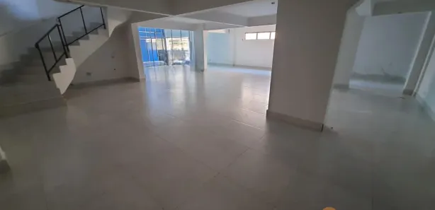 Sala Comercial para alugar, 320m² no Centro, Campo Mourão