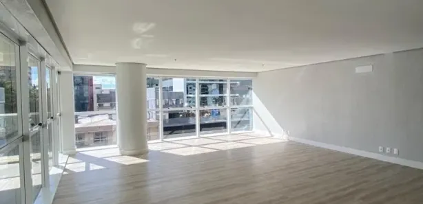 Sala Comercial à venda, 85m² no São Pelegrino, Caxias do Sul