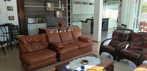 Sobrado com 5 Quartos à venda, 360m² no Balneário Flamingo, Matinhos