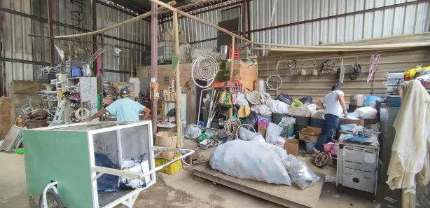 Lote/Terreno à venda, 360m² no Brasil Industrial (Barreiro), Belo Horizonte