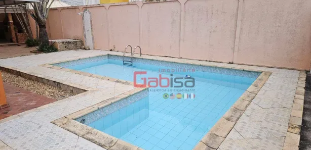 Casa de Condomínio com 5 Quartos para venda ou aluguel, 250m² no Célula Mater, Cabo Frio