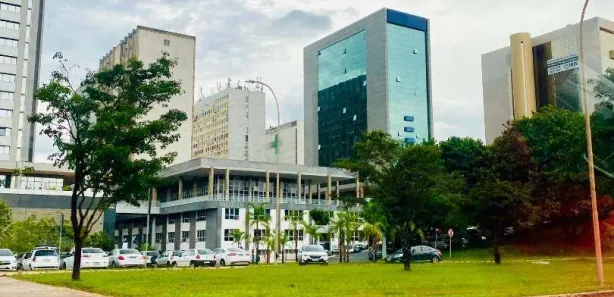 Sala Comercial para alugar, 27m² no Asa Norte, Brasília