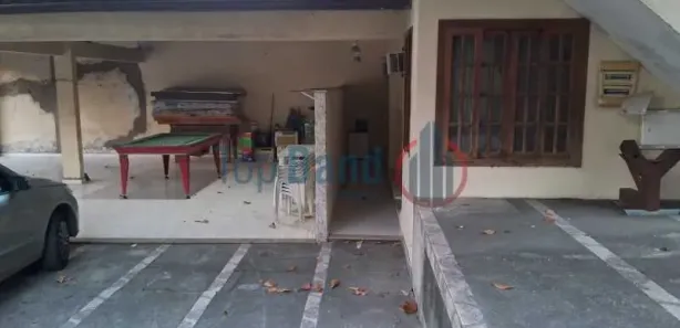 Ponto Comercial com 20 Quartos para venda ou aluguel, 2500m² no Camorim, Rio de Janeiro