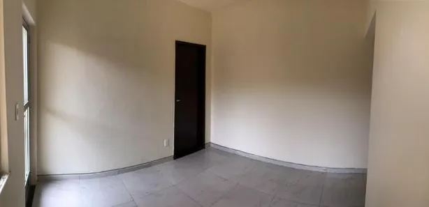 Casa com 1 Quarto para alugar, 10m² no Campo Grande, Rio de Janeiro