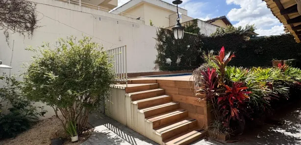 Casa de Condomínio com 4 Quartos para alugar, 242m² no Loteamento Portal do Sol II, Goiânia