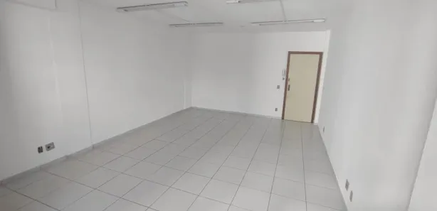 Sala Comercial para alugar, 40m² no Santo Antônio, Belo Horizonte