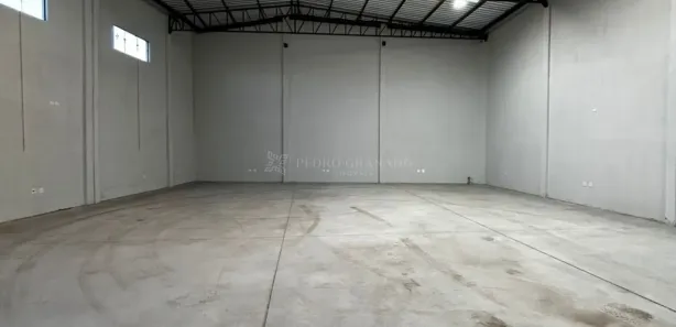 Prédio Comercial para alugar, 400m² no Jardim Custodio, Marialva