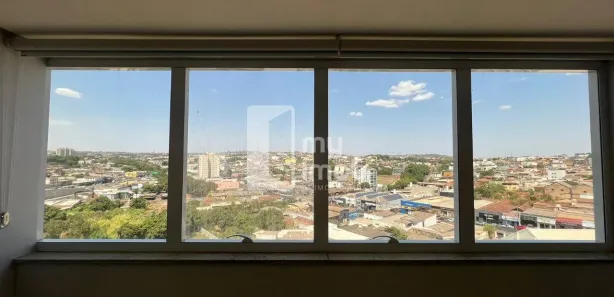 Sala Comercial para alugar, 31m² no Centro, Anápolis
