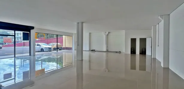 Ponto Comercial para alugar, 200m² no Cruzeiro, Caxias do Sul