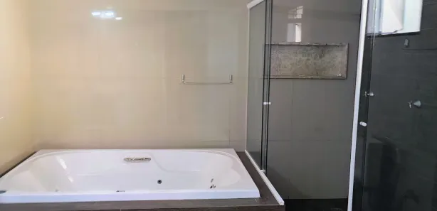 Casa de Condomínio com 4 Quartos para alugar, 600m² no Setor Habitacional Arniqueira, Brasília