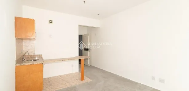 Kitnet com 1 Quarto para alugar, 35m² no Centro Histórico, Porto Alegre