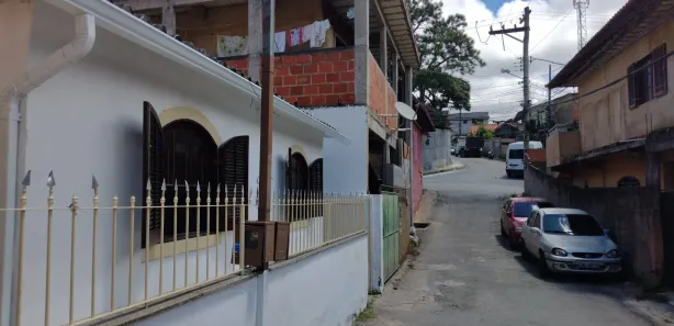 Casa com 3 Quartos para alugar, 90m² no Samambaia, Petrópolis
