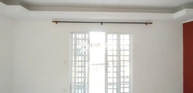 Casa com 3 Quartos para alugar, 108m² no Vila Jussara, Carapicuíba