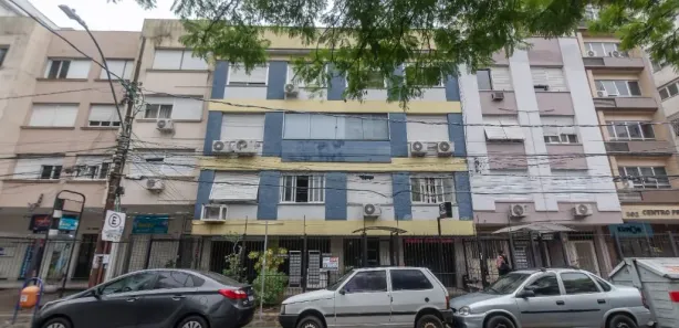 Apartamento com 1 Quarto à venda, 46m² no Farroupilha, Porto Alegre