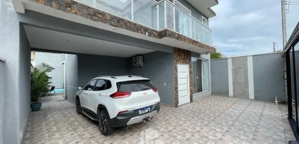 Sobrado com 3 Quartos à venda, 220m² no Perequê, Matinhos