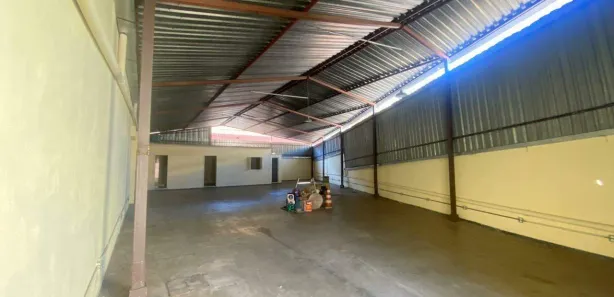Galpão/Depósito/Armazém para alugar, 284m² no Santa Efigênia, Belo Horizonte