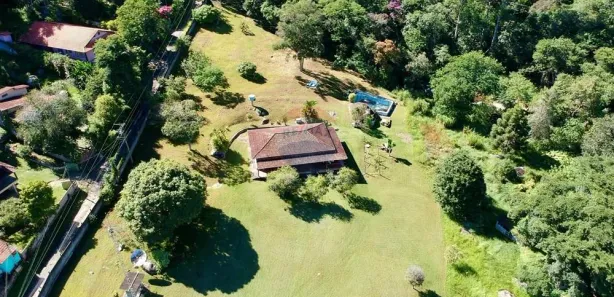 Fazenda/Sítio com 5 Quartos à venda, 312m² no Corrêas, Petrópolis