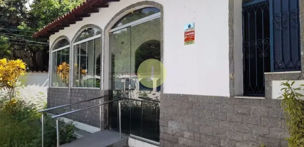 Casa com 5 Quartos para alugar, 300m² no Campo Grande, Rio de Janeiro