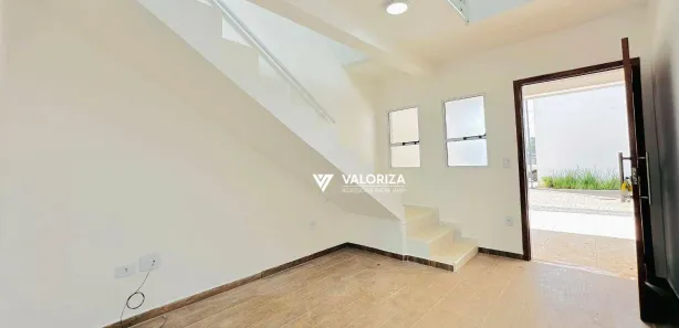 Casa de Condomínio com 2 Quartos à venda, 90m² no Jd Perlamar, Araçoiaba da Serra