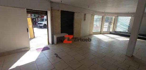 Ponto Comercial para alugar, 196m² no Tanque, Rio de Janeiro