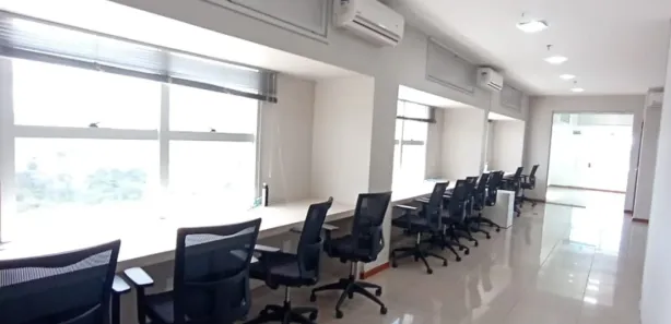 Sala Comercial com 5 Quartos para alugar, 158m² no Chapada, Manaus