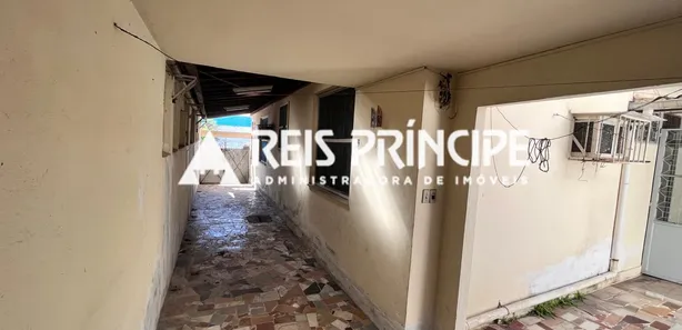 Casa com 2 Quartos para alugar, 27m² no Inhoaíba, Rio de Janeiro