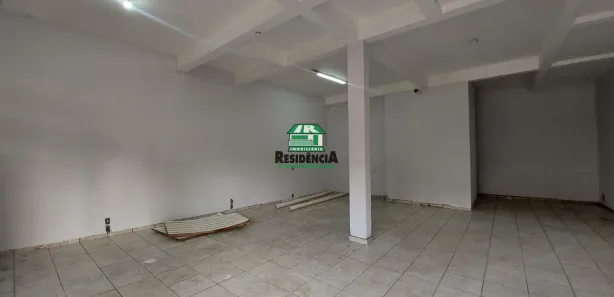 Sala Comercial para alugar, 84m² no Centro, Anápolis
