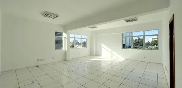 Sala Comercial à venda, 56m² no Centro, Canoas