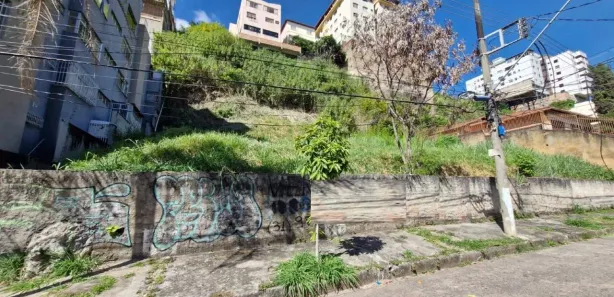Lote/Terreno à venda, 720m² no São Lucas, Belo Horizonte