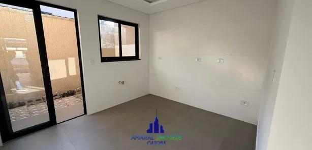 Sobrado com 2 Quartos à venda, 77m² no Centro, Matinhos