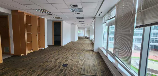 Sala Comercial para alugar, 556m² no Barra Olímpica, Rio de Janeiro